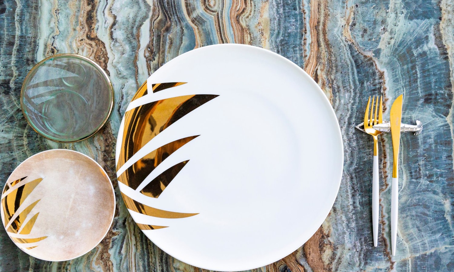 Serra Leagavi Positano Table Setup
